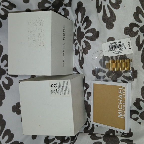 Michael Kors Gold-Tone Watch with Logo - Picture 7 of 7